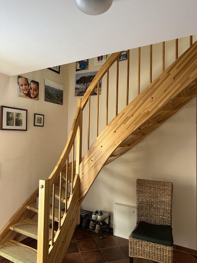 Treppe zum Obergeschoss