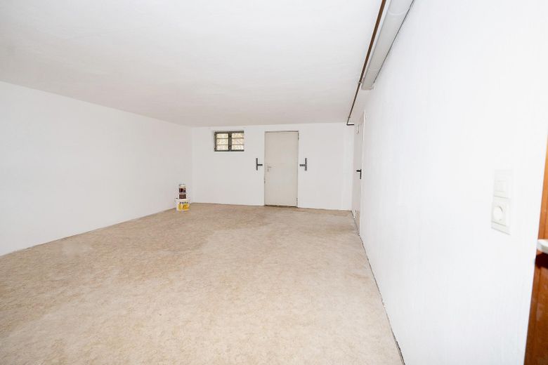 Kelleraum mit Gartenzugang