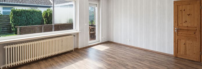 Wohnzimmer mit Zugang zur Ter