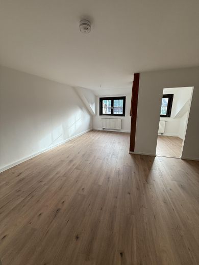 2,5-Raum-Wohnung in Kahla - saniert (am Markt) – Foto 1