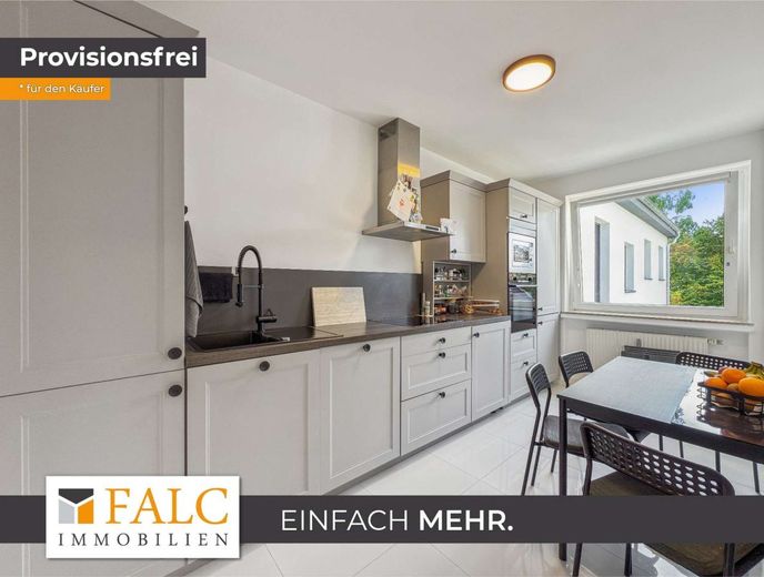 Einziehen, ankommen, wohlfühlen: Modernisierte 4-Zimmer-Wohnung für die ganze Familie! – Küche