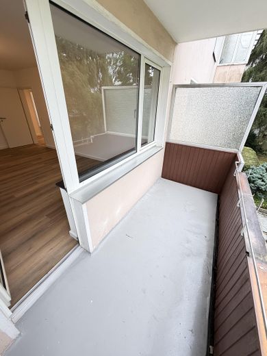Wunderschöne 3-Zimmer-Eigentumswohnung mit Garage – Balkon