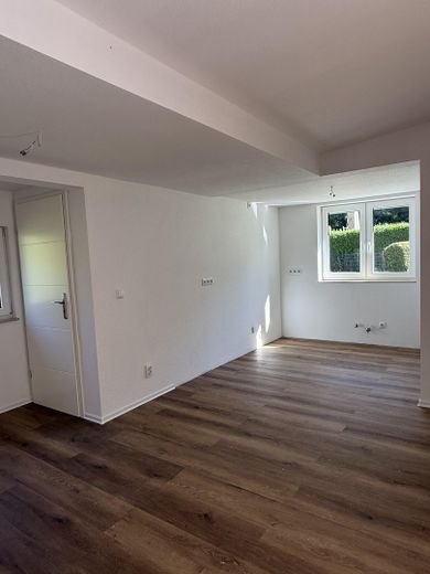 Frisch saniertes Einfamilienhaus mit Kaminofen auf 634qm Grundstück - provisionsfrei – Wohnen Ansicht 15