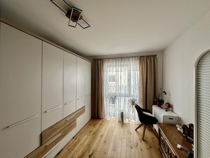 Kinder-/Arbeitszimmer