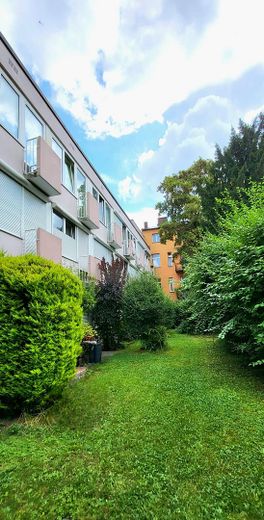 Bezugsfreies renoviertes 1-Zimmer-Appartement mit Balkon – Foto 4