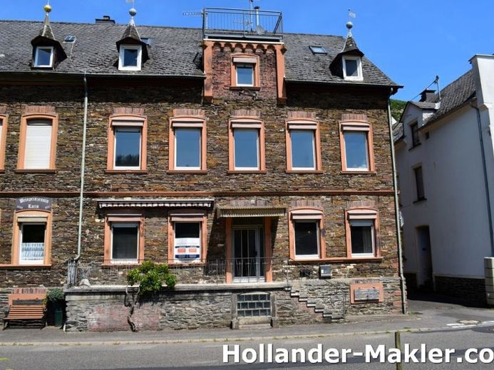 Charakteristisches Herrenhaus mit phänomenalem Moselblick – Foto 1