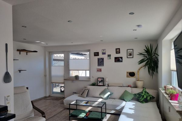 Appartamento di 3,5 locali, terrazza sul tetto di 98 m², veranda, garage doppio