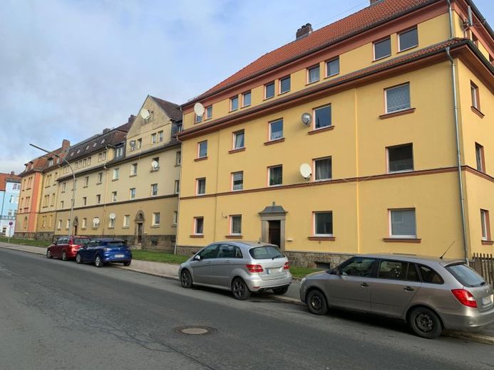 Sofort bezugsfrei: Großzügig geschnittene 4-Zimmer-Wohnung (ca. 99 m²) – Foto 1