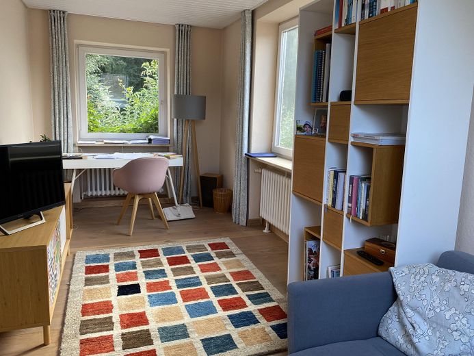 Oase in der Stadt – Einfamilienhaus mit Parkblick – Zimmer im Obergeschoss