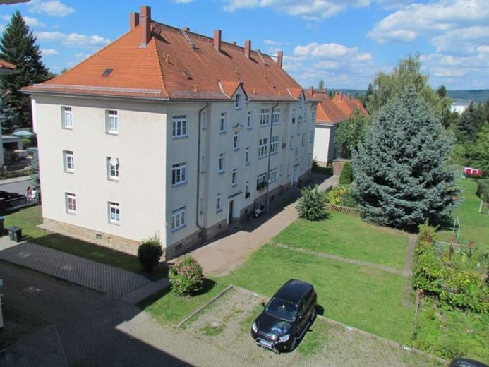 Schick sanierte 3-Zimmer-Wohnung mit Wohnküche. – Foto 1