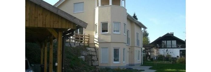 Außergewöhnliche Erdgeschosswohnung in traumhafter Gegend