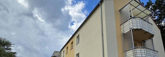 Amplio apartamento de 4 habitaciones en una zona tranquila – Hausansicht