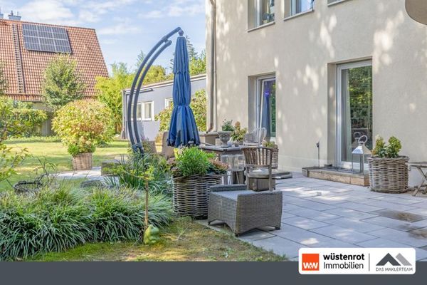Viel Raum, viele Möglichkeiten – großzügiges Wohnhaus mit Anbau