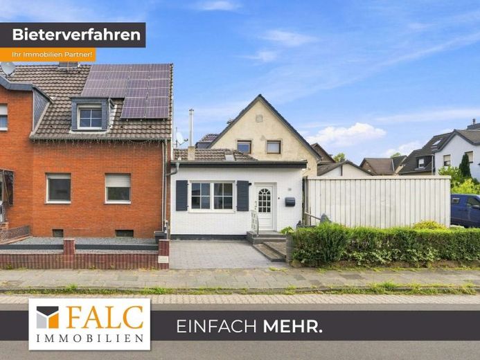 Provisionsfrei| Erstbezug nach Sanierung in Kerpen Balkhausen – Foto 1
