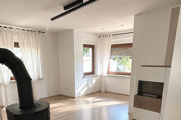 Casa unifamiliare con grande giardino