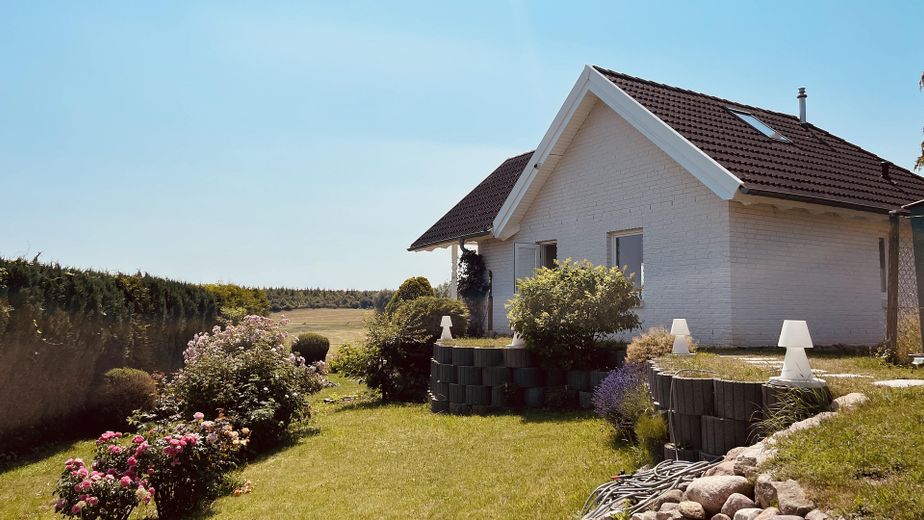 Wochenendhaus auf 966qm mit fantastischem Weitblick provisionsfrei zu verkaufen – Blick Süd, 06/2026