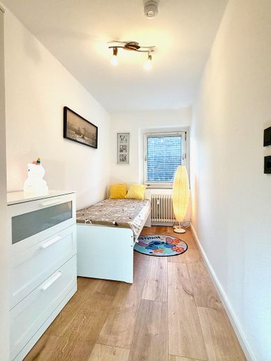 Renovierte 3-Zimmer-Eigentumswohnung | Bezugsfrei | Neuer Vinylboden – Kinder-, Arbeits-, Esszimmer