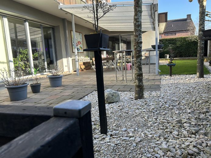 Besondere Kapitalanlage mit Eigennutzungsoption – Haus-im-Haus und fünf Mietwohnungen – Terasse 3