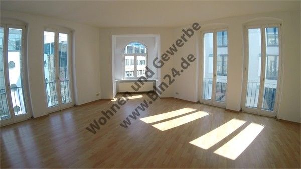 Wohnung mieten - - sanierte und günstige 2 Zimmer – G0012555
