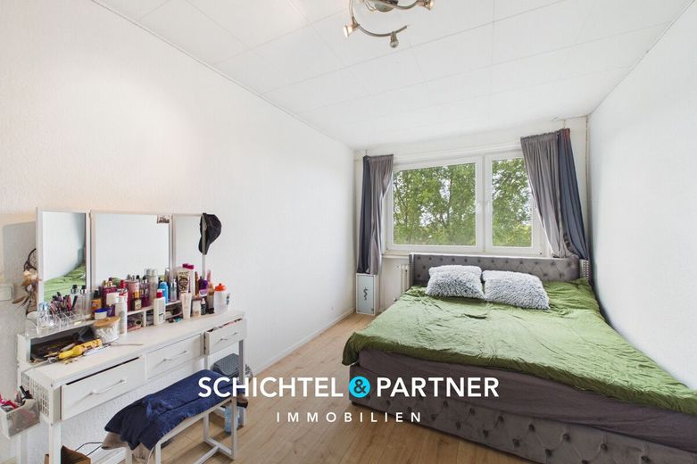 Ostertor | Helle 2-Zimmer-Wohnung mit Balkon und Weitblick über Bremen – S&amp;P | Schlafzimmer