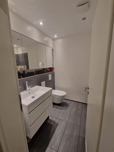 3 ODA DAİRESİ OFFENBACH WESTEND'DE MUTLAK EN İYİ KONUMDA – Foto 11