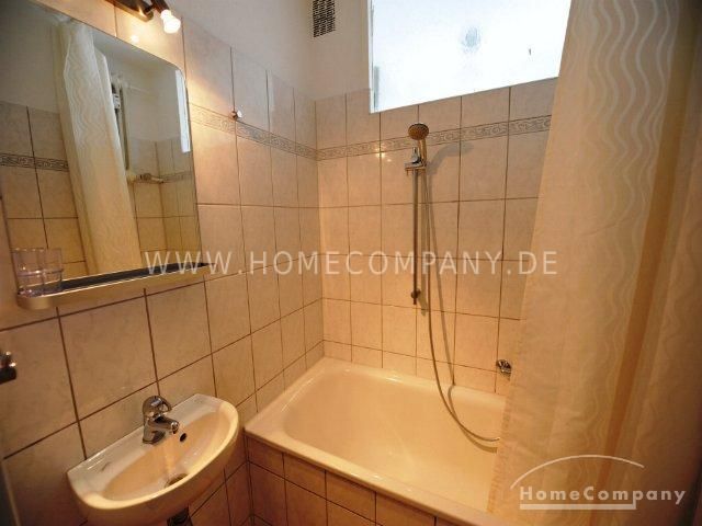 Schicke 1 Zimmer Wohnung in Berlin Wilmersdorf, möbliert – 6a5d36446e9f4c975c9fe6d4379840ed936ff065.jpg
