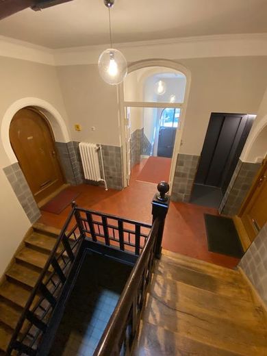 Vicino a Prinzregentenpl., splendido appartamento di 4,5 locali in edificio d’epoca ad Alt-Bogenhausen + cucina abitabile, zona pranzo e balcone! – Hauseingang