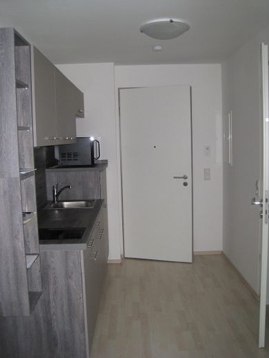 #2.17# Sehr schöne vollmöblierte Galeriewohnung mit Balkon. Ab Oktober. – Foto 4
