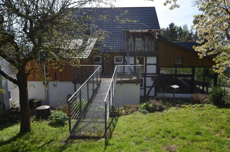 Fachwerkhaus in landschaftlich reizvoller Dorfrandlage mit Sicht in die - Rühler-Schweiz - – Heise Immobilien - www.immobilien-heise.de - Angebot in Golmbach