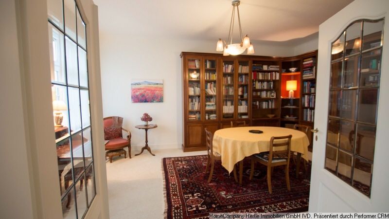 Möblierte, schöne Altbauwohnung in grüner  &  zentrumsnaher Lage für 3 Monate, Freiburg-Wiehre – a8ad13a41a267fed15f9a75e5af6118845b529df.jpg