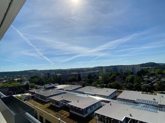 1-Raumwohnung mit Blick über ganz Lusan! – Foto 1