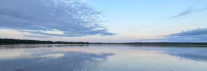 Wohnen, wo andere Urlaub machen – hochwertiges Einfamilienhaus mit eigenem Steg