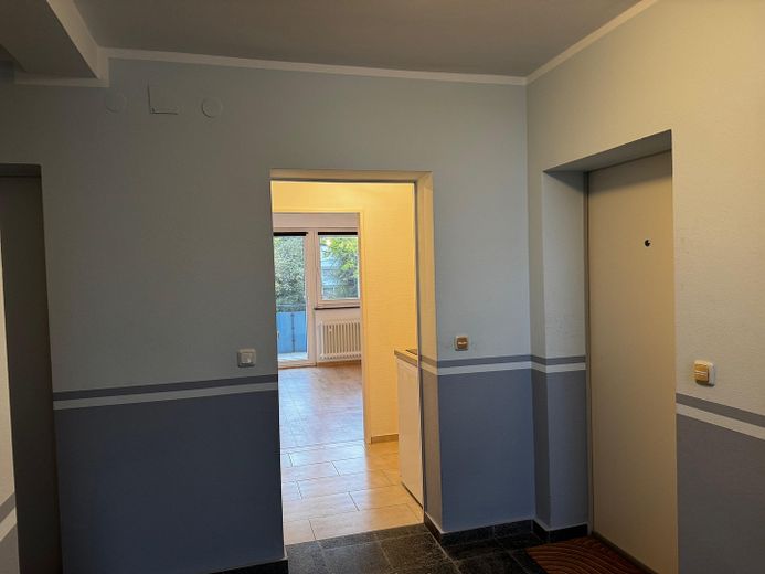 Wohnungstüre von Treppenhaus