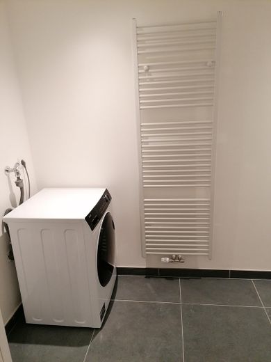 Not suitable for family! Single rooms near TH Cologne campus, Bayer-Chempark – 2 Bäder mit 2 Waschmaschinen