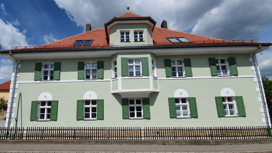 Dreamy maisonette apartment in a stylish city villa including fitted kitchen – Foto 19