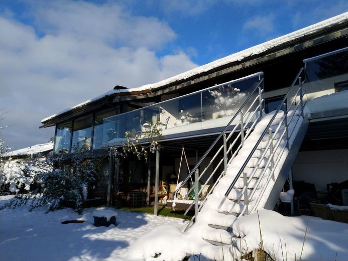 Südansicht im Winter