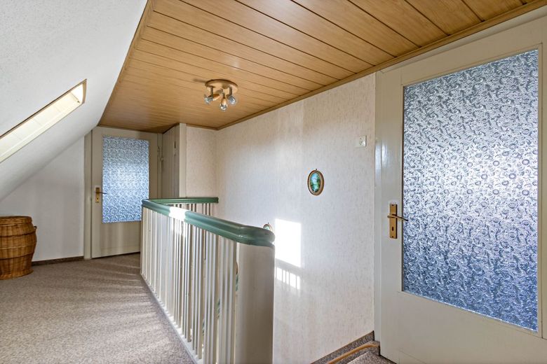 Raus aufs Land! Einfamilienhaus in Neehausen – Treppe
