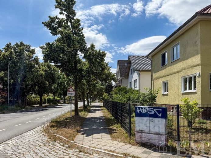 Solides Mehrfamilienhaus aus 1940 mit drei vermieteten Wohneinheiten – फोटो 1