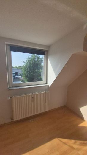 3 Familienhaus zu verkaufen – DG