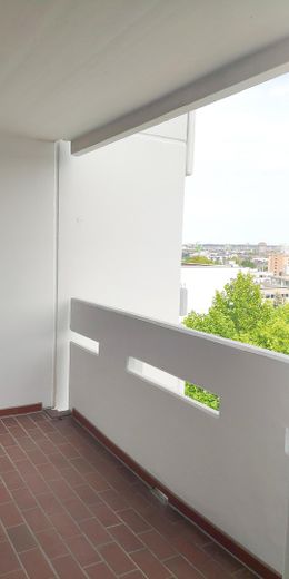 Provisionsfrei: gepflegte 2-Zimmer-Wohnung in beliebter Lage – Balkon / Loggia
