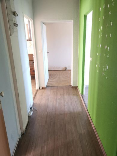 Von Privat: Mehrfamilienhaus mit 24WE in Gemeindekern von 02959 Schleife – Wohnung Beispiel