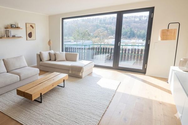 Wohnen mit Charakter: Split-Level-Haus mit viel Platz und mit Blick ins Grüne