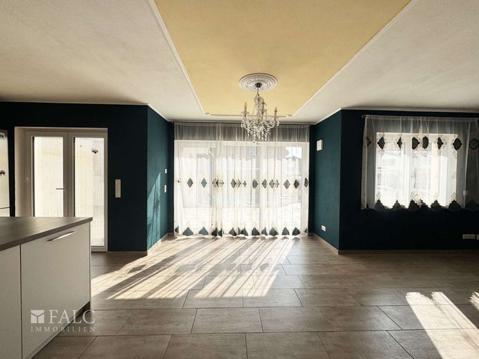 Energieeffizienzhaus A+ mit großem Grundstück, Privatsphäre und viel Natur - provisionsfrei! – Essbereich