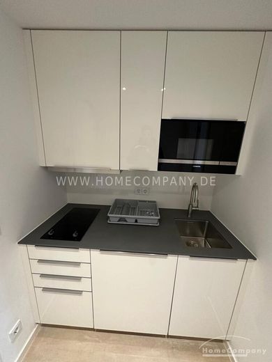 Hochwertig möbliertes 1-Zimmer-Apartment in Neuhausen – b211e6249a2ae75af139214ce12c9109bff7739e.jpg