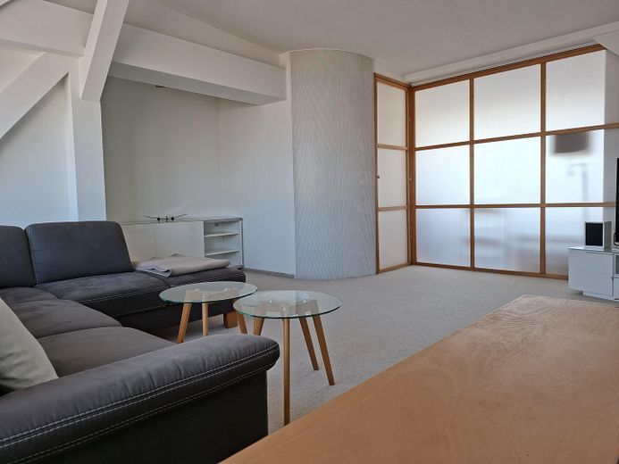 Berlin’in çatıları üzerinde, güneşle dolu, geniş dubleks daire - şahıstan! – Wohnzimmer