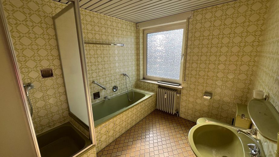 klimatisierte - 3-Zimmer Wohnung (OG) - mit Balkon in Andernach – vor der Sanierung - 2024