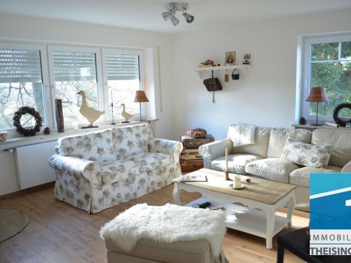 Very well-maintained detached house in Denkendorf, Waldsiedlung with new heating, second residence only possible – Photo 1