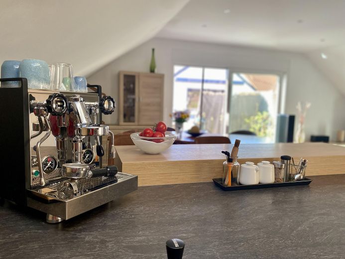 Küche, Blick Richtung Balkon