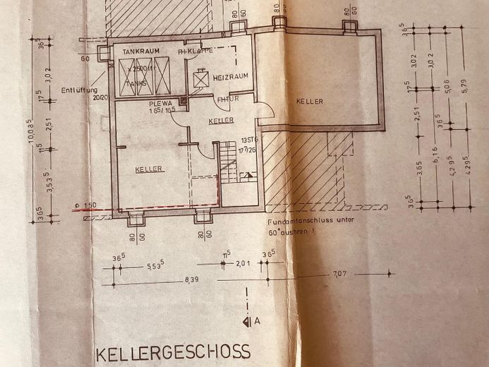Exclusive House with Garage and Three Parking Spaces – Grundriss Keller