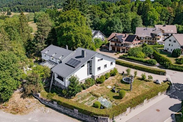 Villa in Häusern im schönen Schwarzwald